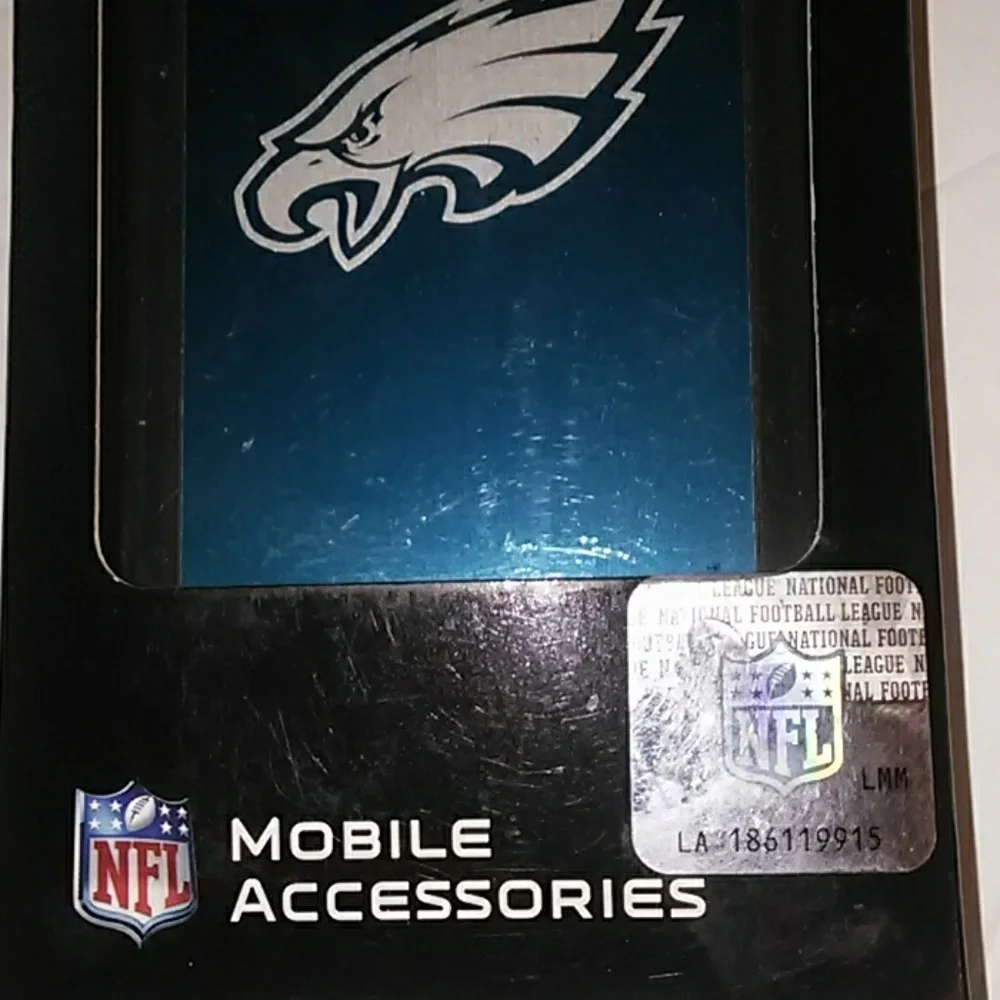 NIP NFL Eagles Phone Case